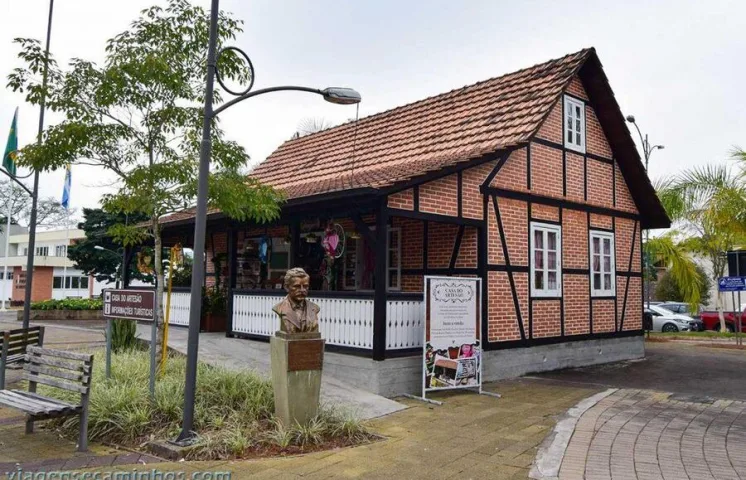 locacao de torre de iluminacao em timbo